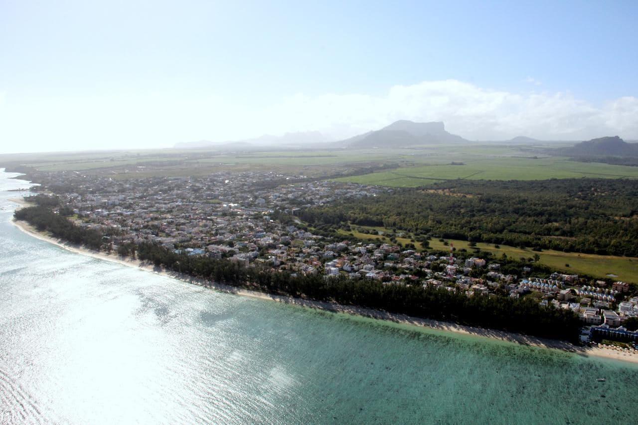 Lariad Bnb Flic en Flac Exterior photo